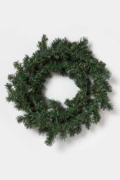 Homescapes Green Snow Dusted Christmas Wreath, 18 Inches - thumbnail 4