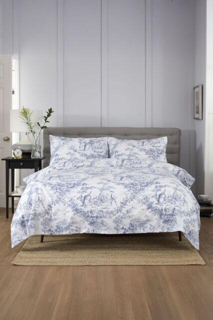 The Lyndon Company Toile De Jouy Luxurious 200 Thread Count 100% Cotton Duvet Cover - Deyongs 1846 in Blue - Size: King - image 1