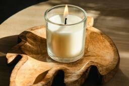 Marco Paul Spiced Cinnamon Scented Glass Candle in White - thumbnail 9