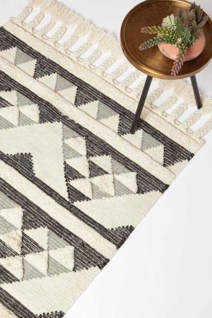 Homescapes Kota Black & Grey Kilim Wool Rug - Size: 160 cm x 230 cm - image 1