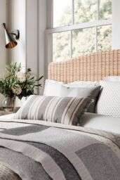 Helena Springfield 'Patchwork' Knit Throw in Grey - thumbnail 2