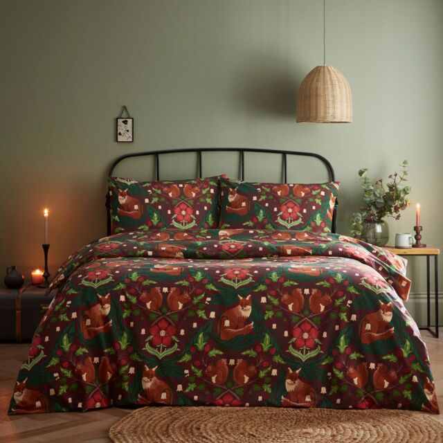 Portfolio Home Bowland Animal Print Duvet Cover Quilt Set with Pillowcase in Red - Size: King - image 1