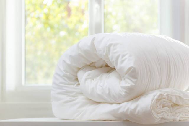 The Linen Consultancy 'White & Co' Luxury Softened Duck Feather 10.5 Tog Duvet in White - Size: Double - image 1
