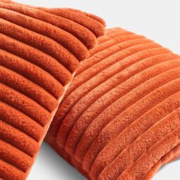 OHS 2 x Faux Fur Thick Rib Cushion Covers in Burnt Orange - Size: 45 cm x 45 cm - thumbnail 3