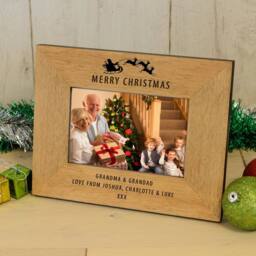 Uniqueful Personalised Merry Christmas Wood Picture Frame 6x4 for Parents in Brown - thumbnail 3
