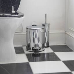 Harbour Housewares 5L Round Bathroom Bin & Brush Set - Slim Stainless Steel Bathroom Set in Silver - thumbnail 5