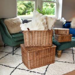 Madison & Mayfair Large Wicker Hamper Basket - Honey in Brown - thumbnail 1