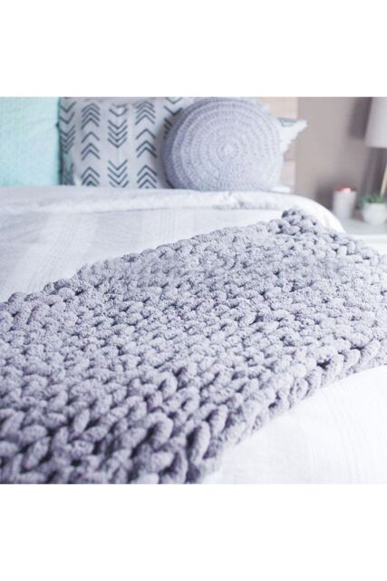 Living and Home Chunky Knit Throw Blanket 80x100cm in Light Grey - Size: 80x100 cm - image 1