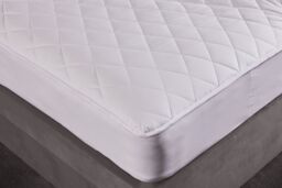 The Linen Consultancy 'TLC 5 Star Hotel Concept' Waterproof Polycotton Quilted Mattress & Pillow Protector Set in White - Size: King - thumbnail 3
