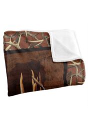 JQ Licensing Cf-Jp Whietail Deer Buck Silky Touch Super Soft Throw Blanket 152 X 127 cm in White - thumbnail 3