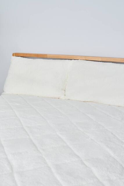 BHS Teddy Bear Duvet in Cream - Size: Single - image 1