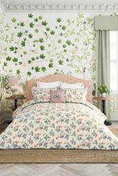 Sanderson 'Rubus' Cotton Sateen Duvet Cover Set in Raspberry - Size: Super King - thumbnail 1