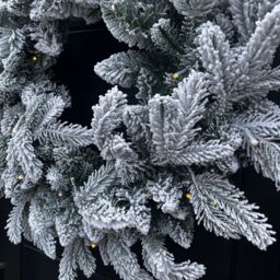 Outdoor Living 60cm Premium Mixed branch prelit Snow Flocked Christmas Wreath - with timer in Green - Size: O - thumbnail 5