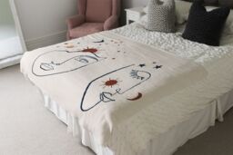 Benjamin Tate Design Celestial elements like stars, moon, sun & planets Designer Blanket in Natural - Size: 120 cm x 150 cm - thumbnail 4