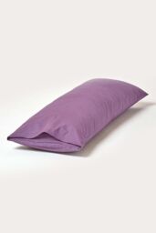 Homescapes Egyptian Cotton Housewife Body Pillowcase 200 TC in Grape - thumbnail 3