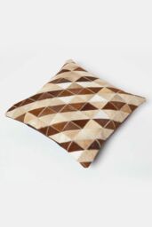 Homescapes Diamond Check Leather Cushion 45 x 45 cm in Brown - Size: 45 cm x 45 cm - thumbnail 5