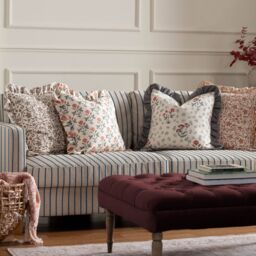 Paoletti Linen Filigree Printed Ruffle Cushion in Yellow - Size: 50 cm x 50 cm - thumbnail 7