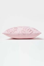 Homescapes Floral Daisy Tufted Cotton Cushion in Lilac - Size: 45 cm x 45 cm - thumbnail 4