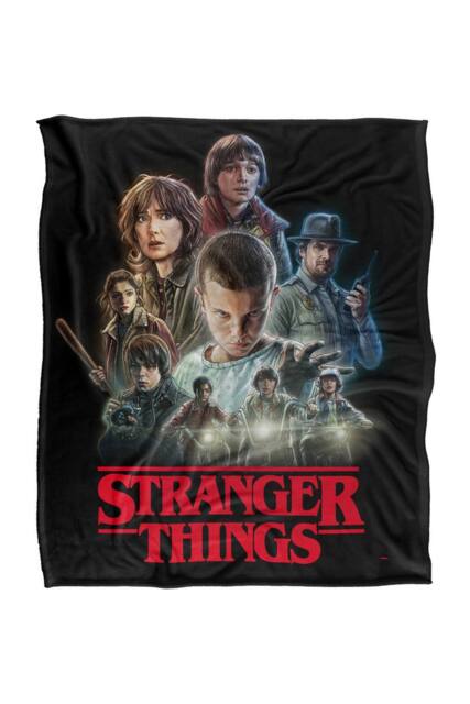 Stranger Things Season 1 Heroes Super Soft Throw Blanket 152 X 127 Cm - image 1