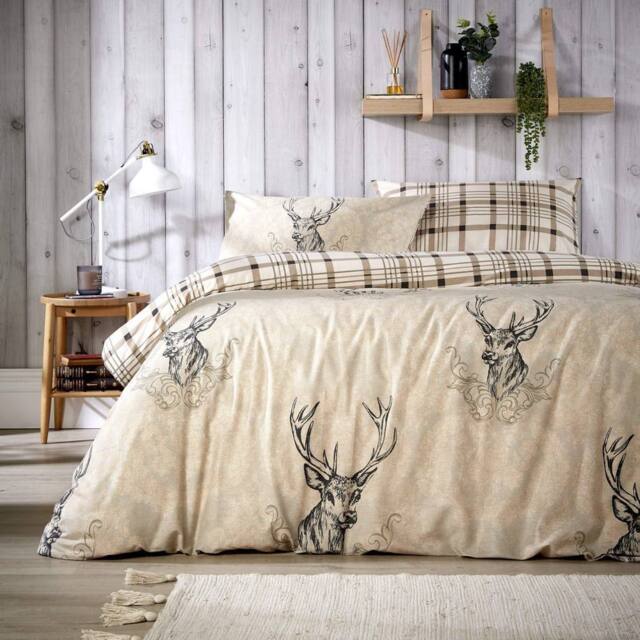 New Edge Blinds Highland Stag Duvet Set in Grey - King in Beige - Size: Double