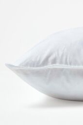 Homescapes Duck Down Cushion Pads Inner Insert Filler Machine Washable in White - Size: 90 cm x 90 cm - thumbnail 3