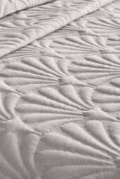 Serene 'Cavali' Pinsonic Microfibre Duvet Cover Set in Silver - Size: King - thumbnail 3
