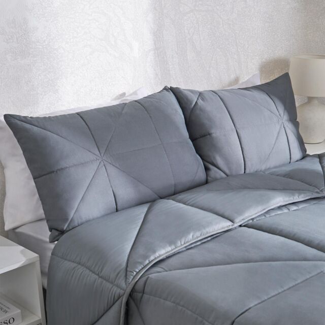 OHS Coverless Duvet Geo Quilted 7.5 TOG Bedding Pillowcase Bed Set in Light Grey - Size: Double - image 1