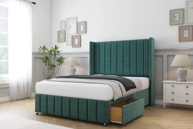 "Comfort Beds Serena Plush Divan Base 2 Drawers - 54"" Wingback-Footboard in Emerald - Size: Super King" - image 1