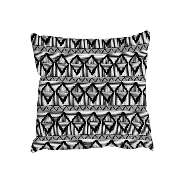 Benjamin Tate Design Tribal pattern with geometric ornament (Outdoor Cushion)