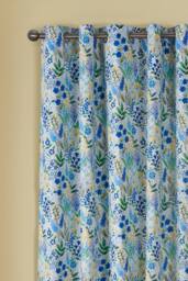 Catherine Lansfield 'Tilly Floral' Fully Reversible Eyelet Curtains in Blue - Size: 168 cm width x 229 cm drop - thumbnail 3
