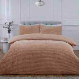 Rapport Home Luxury Waffle Teddy Polyester Fleece Duvet Cover Set with Pillowcase in Beige - Size: King - thumbnail 1