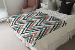 Benjamin Tate Design Coloured Geometric Zig Zag Blanket in Natural - Size: 120 cm x 150 cm - thumbnail 3