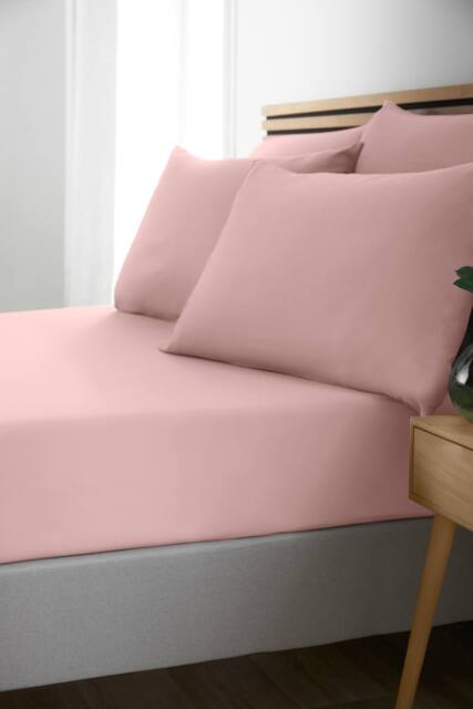 Catherine Lansfield So Soft Non Iron Fitted Sheet in Pink - Size: Super King Fitted - image 1