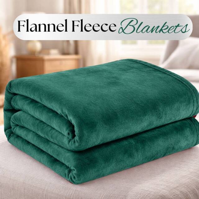 Grace Lazzaro Flannel Fleece Ultrasoft Throw Blankets in Emerald - Size: 220 cm x 240 cm