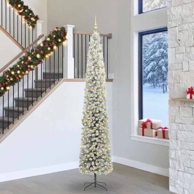 Berkfield Home Artificial Christmas Tree with 300 LEDs with Stand Green 270 cm - image 1