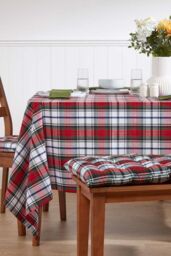 Homescapes 4 Pack Seat Pads Cotton Macduff Tartan Indoor Outdoor Garden Cushion, 40cm in Red - Size: 40 cm x 40 cm - thumbnail 4