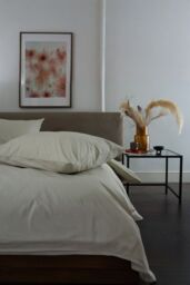 The Lyndon Company Luxury 100% Cotton 200 Thread Count Duvet Cover Set in Taupe - Size: Super King - thumbnail 3
