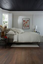 The Lyndon Company Luxury 100% Cotton 200 Thread Count Duvet Cover Set in Taupe - Size: Super King - thumbnail 4