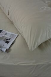 The Lyndon Company Luxury 100% Cotton 200 Thread Count Duvet Cover Set in Taupe - Size: Super King - thumbnail 5