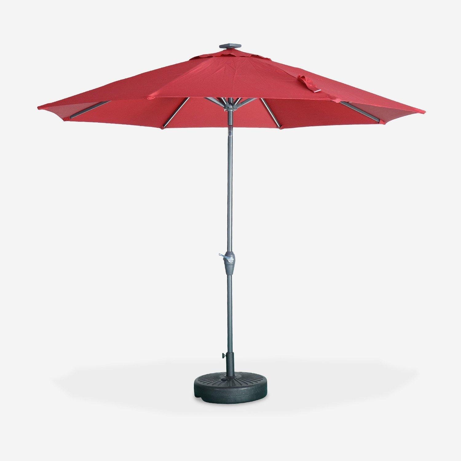 2.7m Round Centre Pole Parasol With Integrated Led Lights - image 1