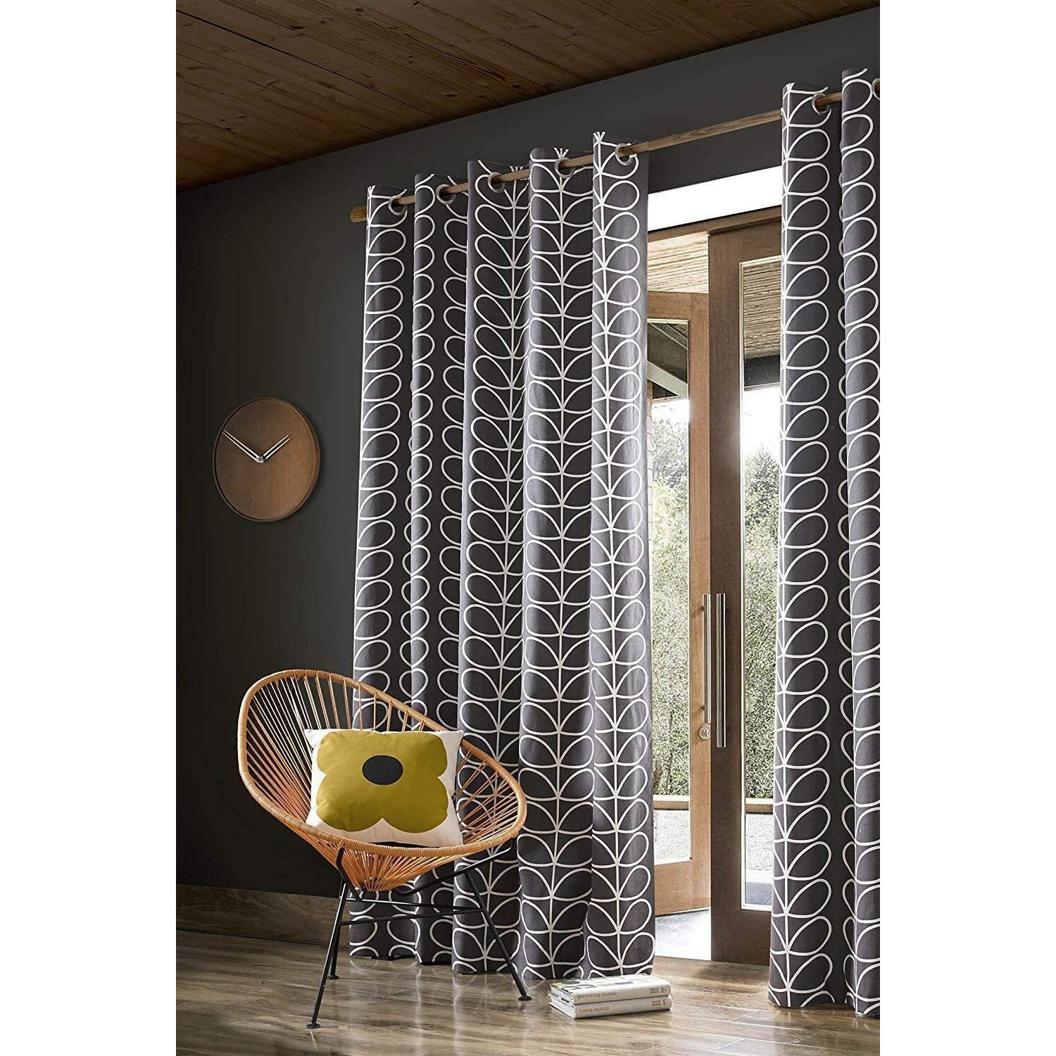 Linear Stem Fully Line Eyelet Curtains