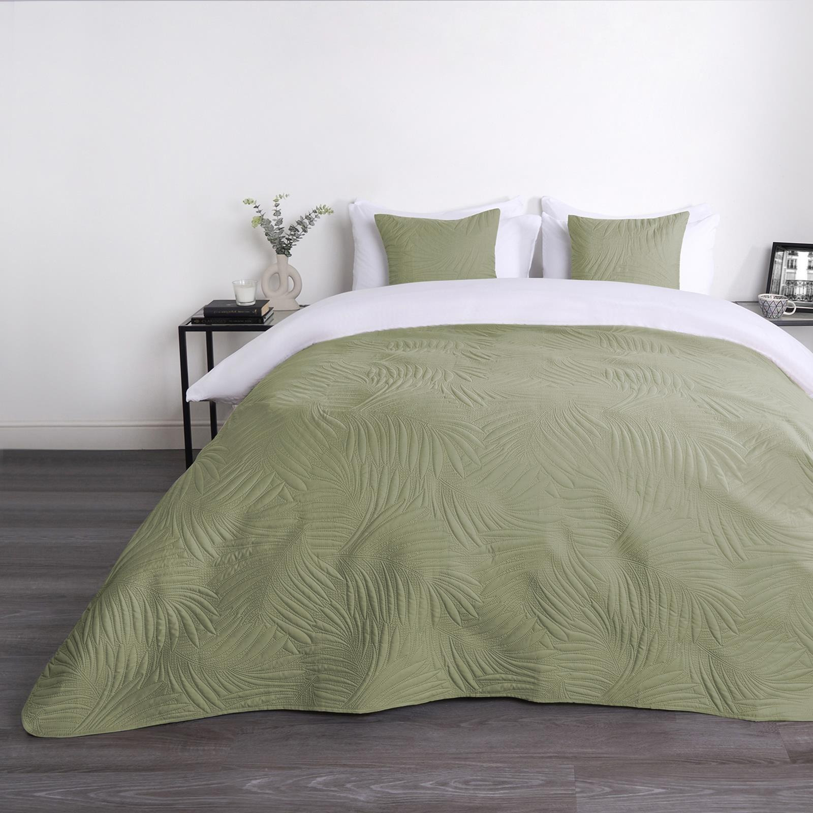Leaf Pinsonic Throw Over Bed Blanket Quilted Bedspread - image 1