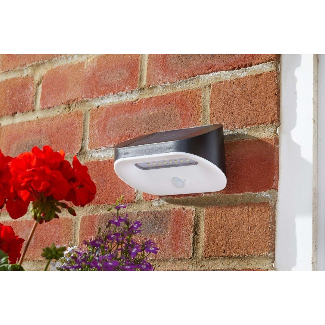 PIR Motion Activated Shed Solar Powered Security Light 200L