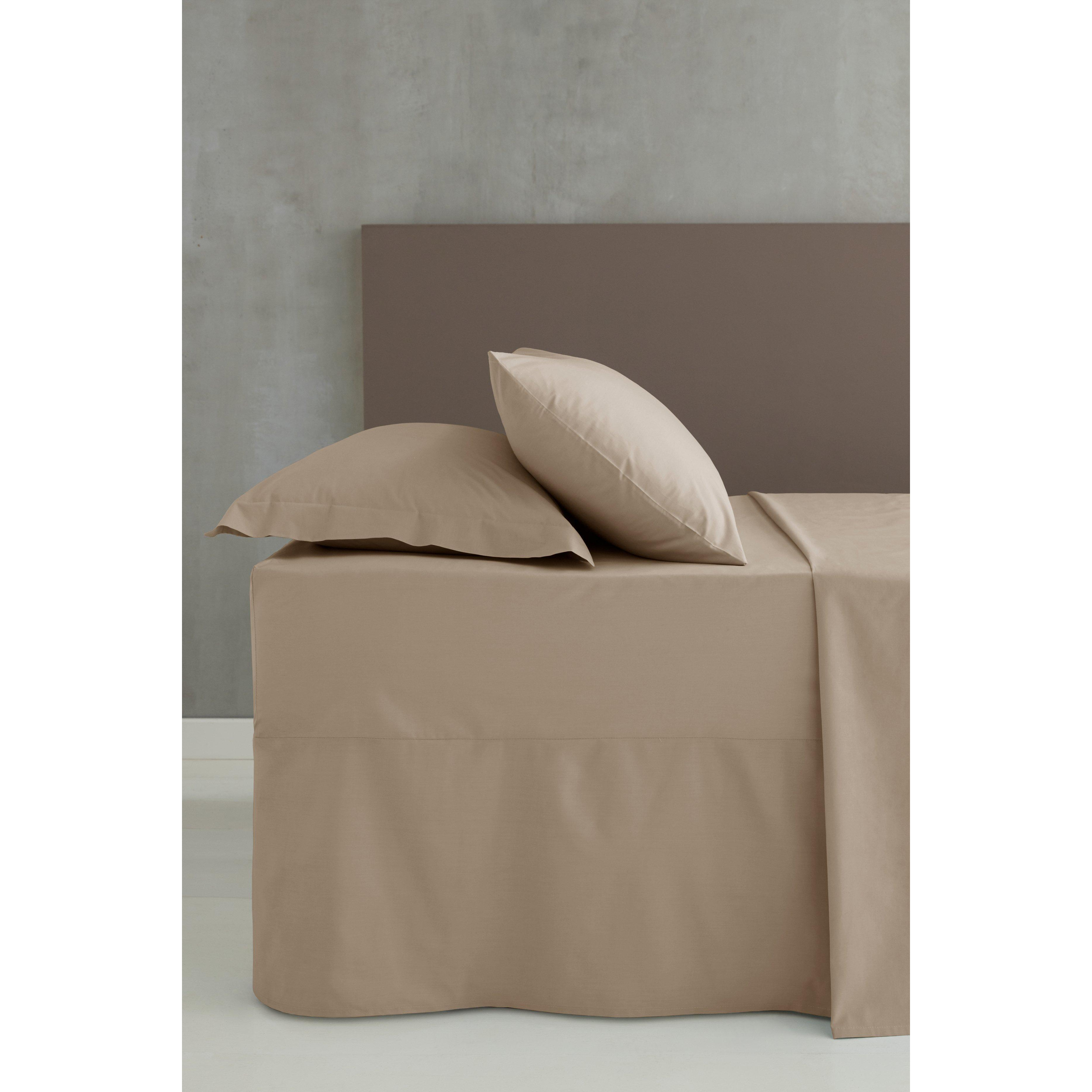 'Easy Iron Percale' Combed Polycotton 25cm Depth Sheet - image 1