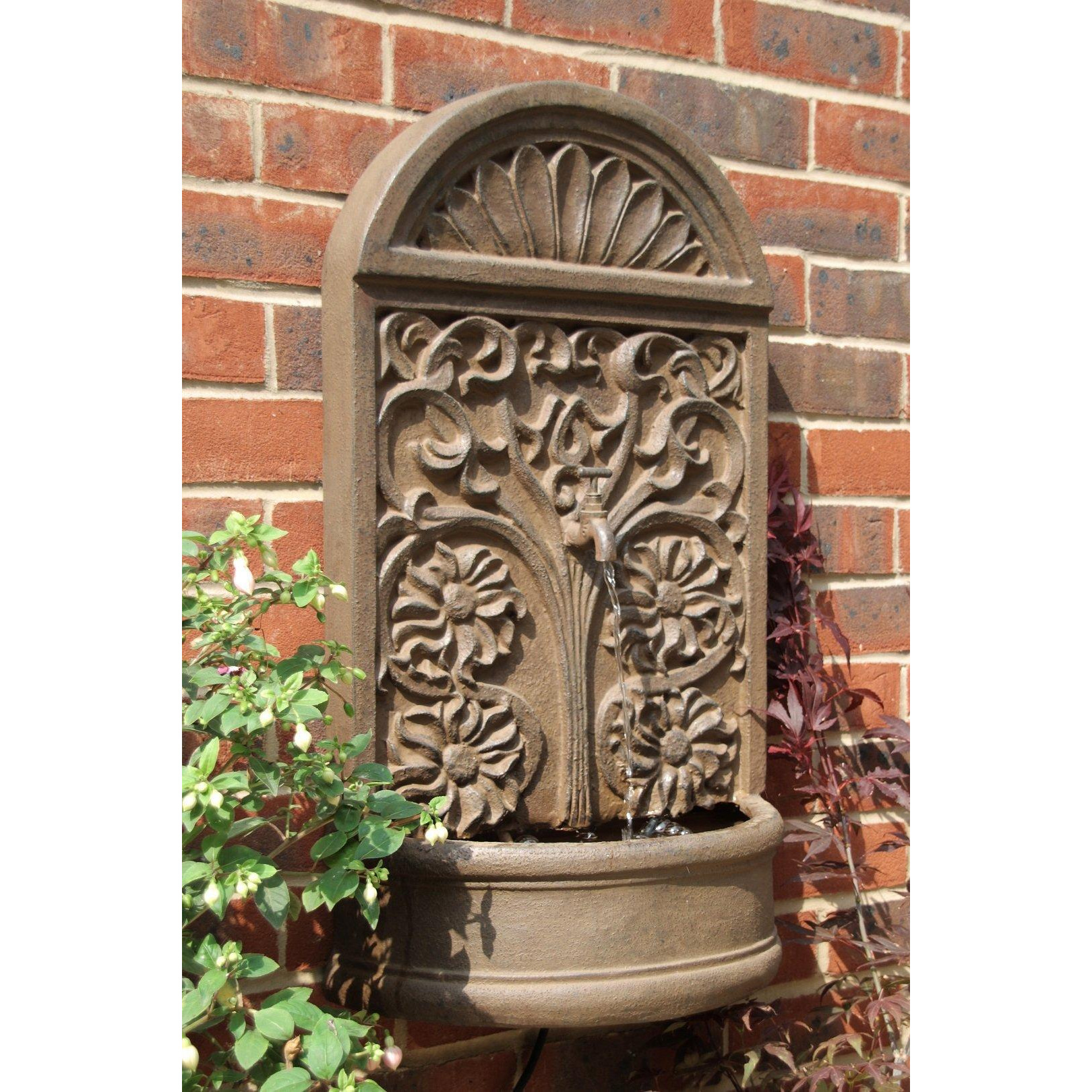 Wall Fountain Water Feature Ornate Design Tap Spout 'Arbury Rust' 72cm - image 1