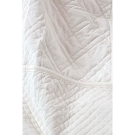 Luxury Quilted Velvet Bedspread Geometric Pattern Throw - thumbnail 3