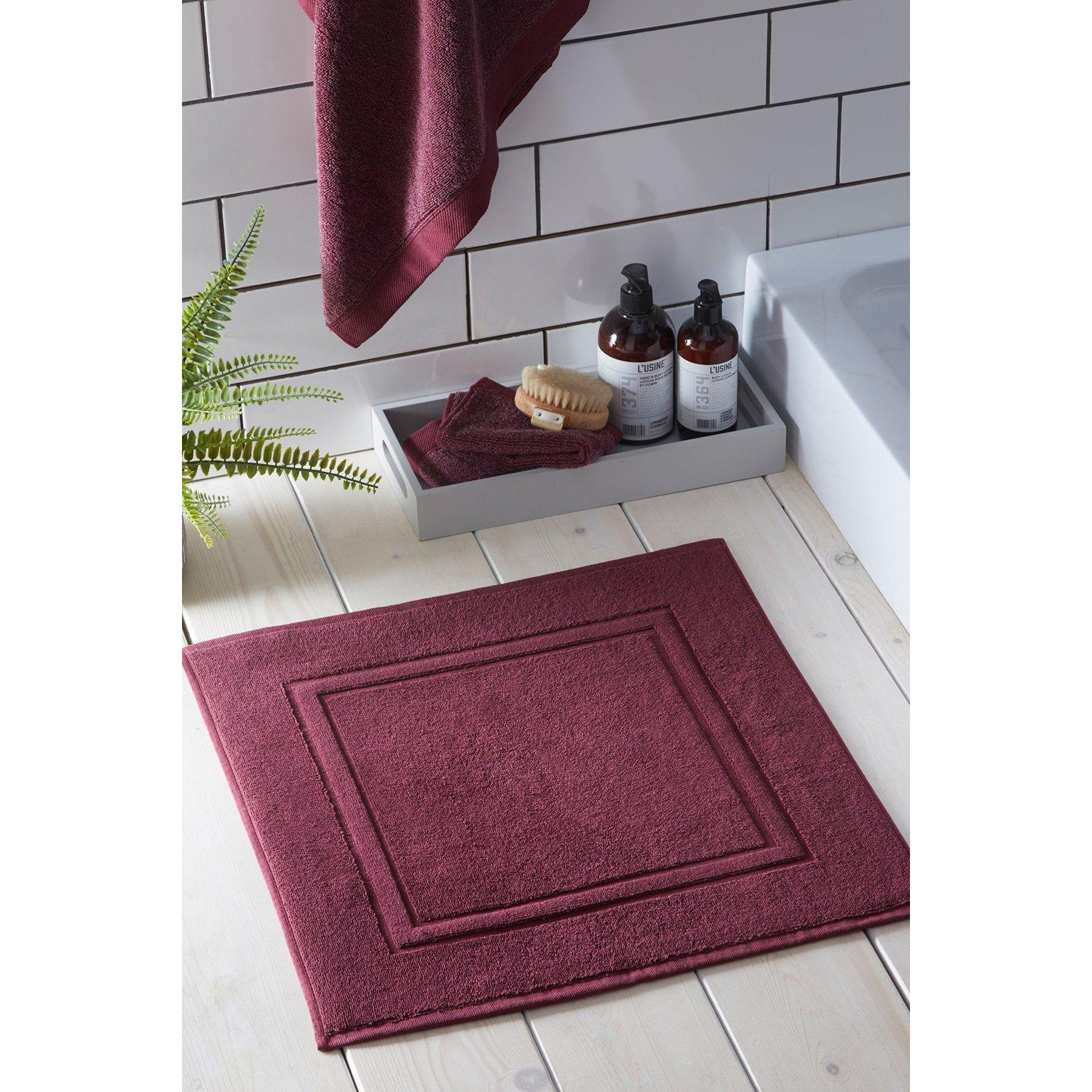 'Abode Eco' Soft Sustainable Heavyweight BCI Cotton Shower Mat - image 1