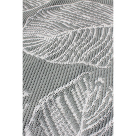 'Matteo' Leaf Print UV Resistant Outdoor Rug - thumbnail 3