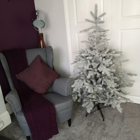 150cm 5ft Grey Frosted Grandis Fir PE / PVC Mix Hinged Festive Christmas Tree 1038 tips - thumbnail 2