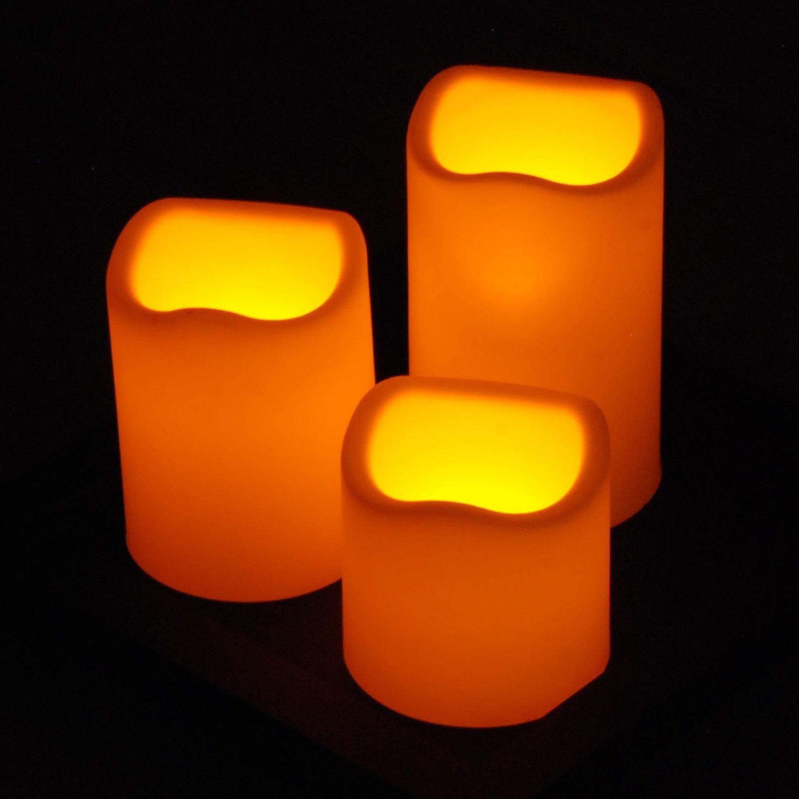 21cm Yellow LED Set Of 3 Battery Operated Flickering Candles On Black Tray - image 1